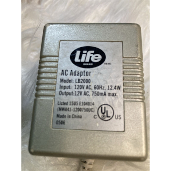 Life Brand AC Adaptor LB2000 Output 12v Wall Charger Power Supply - Picture 2 of 7